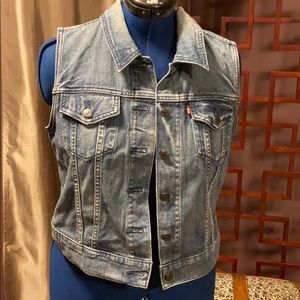 Levi Jean vest